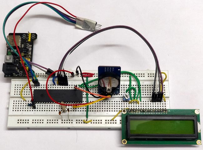 Interfacing hardware of RTC Module (DS3231) with PIC microcontroller