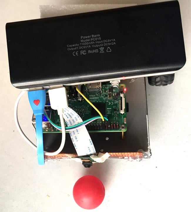 working of Raspberry-Pi Ball Follower Robot using processing 
