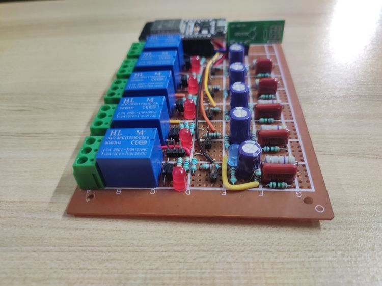 ESP32 Home automation using 4 channel relay and Rf module