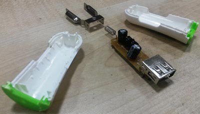 usb-charger-opened