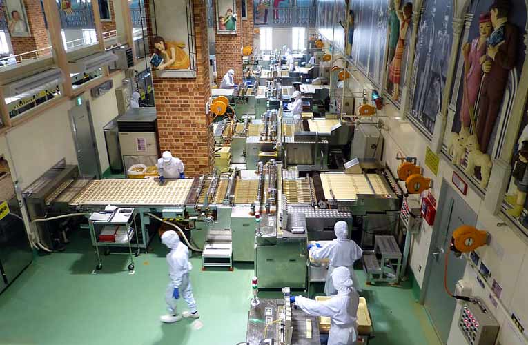 Japan Witnesses 6% Fall in Industrial Output 