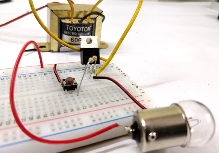 What is TRIAC: Switching Circuit and Applications