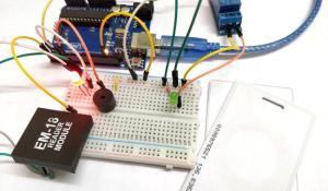 Arduino RFID Door Lock Hardware Project Setup